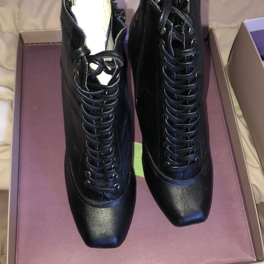 Bakers high heels with laces womens 8.5